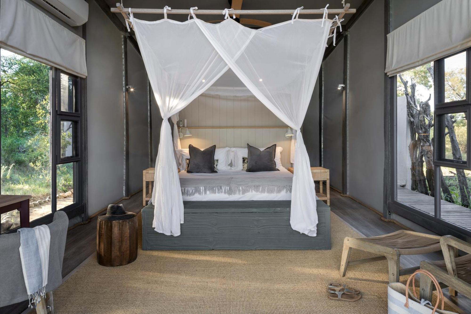 Simbavati River Lodge Заповедник Тимбавати Экстерьер фото