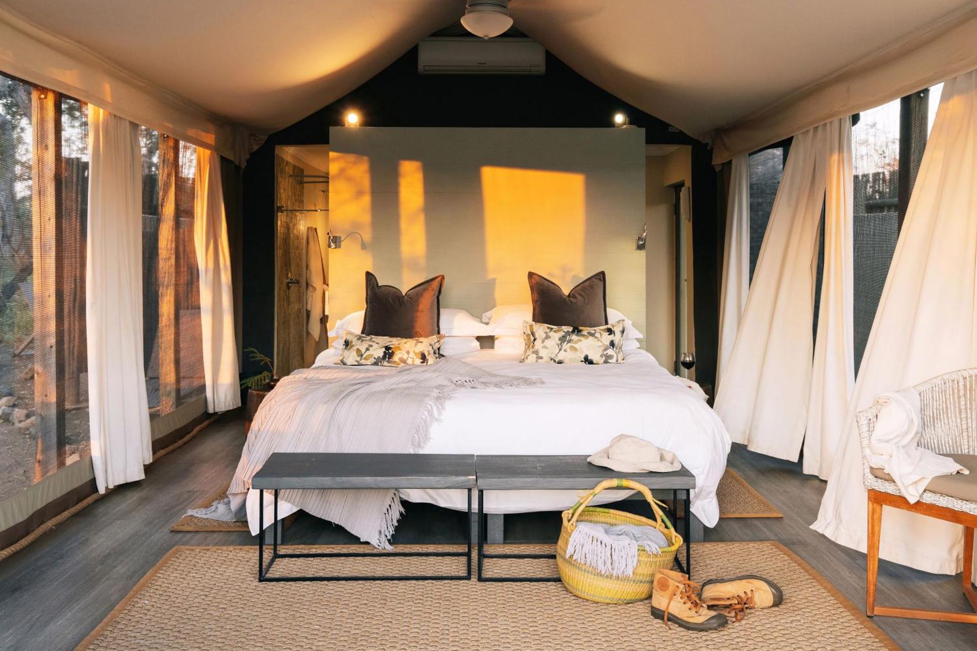 Simbavati River Lodge Заповедник Тимбавати Экстерьер фото