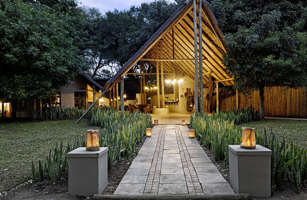 Simbavati River Lodge Заповедник Тимбавати Экстерьер фото